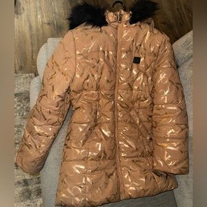 Calvin Klein Girls' Hooded Winter Puffer Jacket, Full-Length Heavy Weight Coat